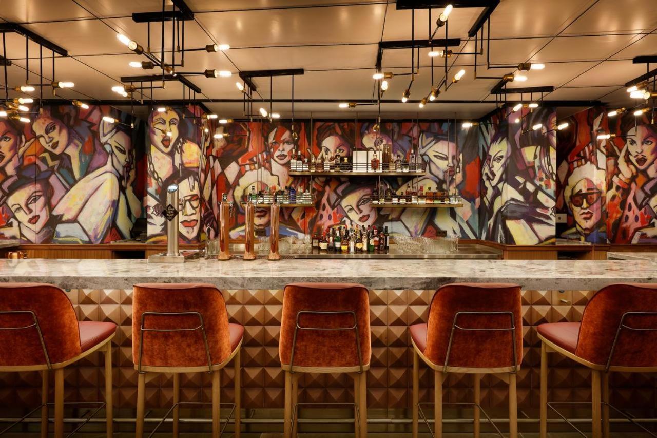 Hard Rock Hotel Madrid Esterno foto